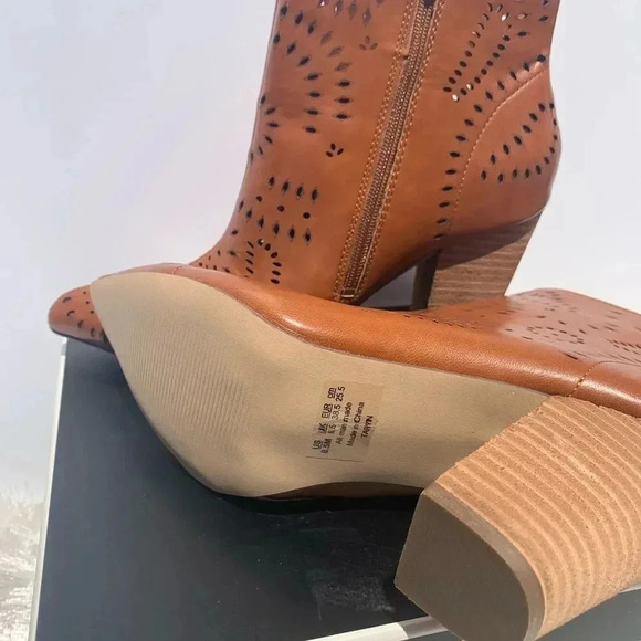 Carlos Santana Dark Tan Bootie - Picture 6 of 7